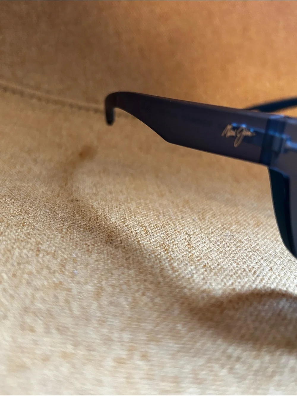 MAUI JIM polarized readers  Black Sunglasses with Blue Mirrored Lenses